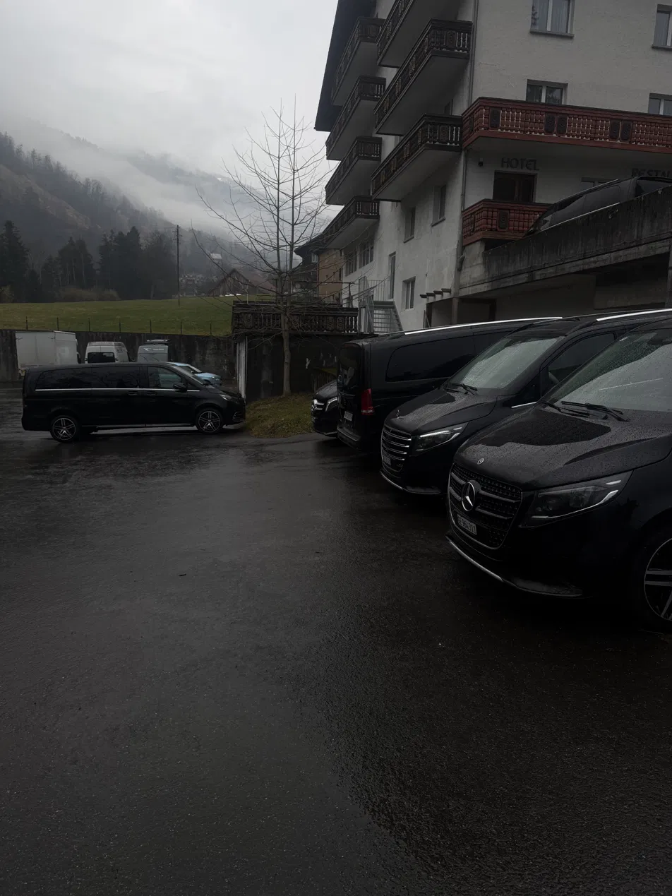 Mercedes-Benz V-Class Executive — private chauffeur Switzerland