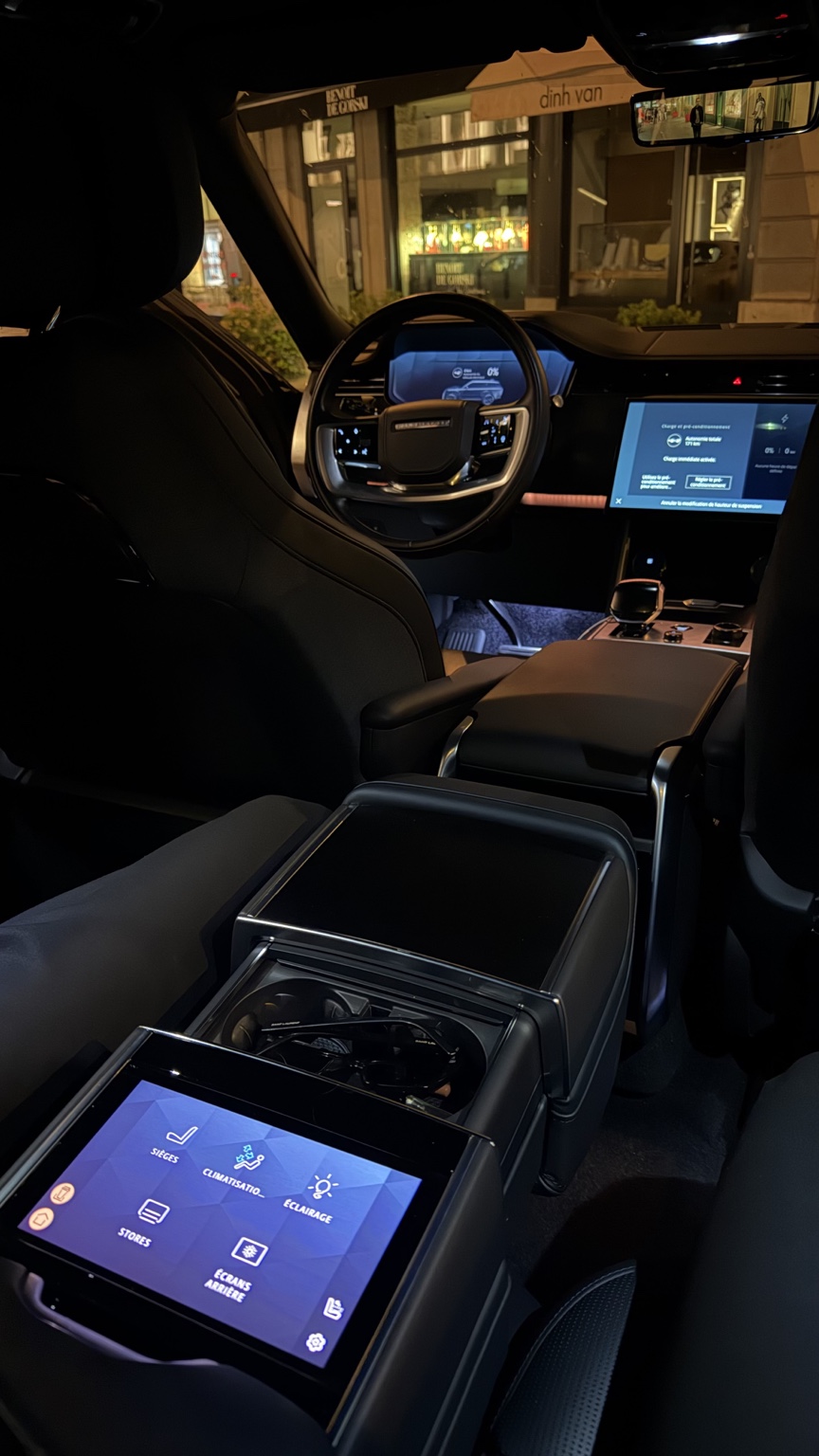 Range Rover SV — Interior